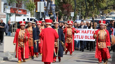 Karabük'te Ahilik Haftası mehter yürüyüşü ve plaket töreniyle kutlandı