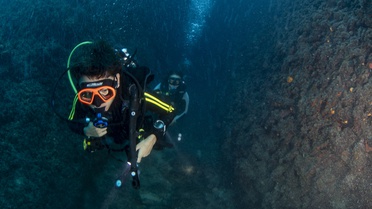 Kuşadası'ndaki su altı mağaraları dalgıçlara adrenalin dolu keşif sunuyor