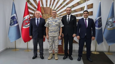 Kütahya belediye başkan yardımcıları Tuğgeneral Baş'ı ziyaret etti