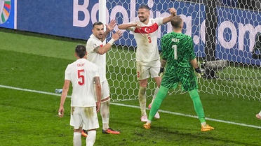 Fenerbahçeli file bekçisi Mert Günok, A Milli Takım kariyerine veda etti