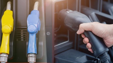 İstanbul'da motorin 100 TL'yi geçti, dizel otomobilin aylık yakıt gideri yüzde 25 arttı