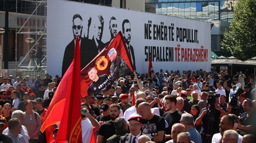 Priştine'de UÇK komutanlarının mahkumiyetini protesto eden gösteri olaysız sona erdi