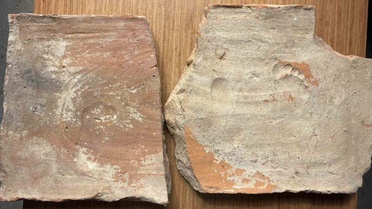 Stratonikeia'da Roma Hamamı kazısında bin 900 yıllık üç çocuk ayak izi bulundu
