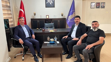 Suluova Kaymakamı Gürçam, Ahilik Haftası'nda esnaf odası başkanını ziyaret etti