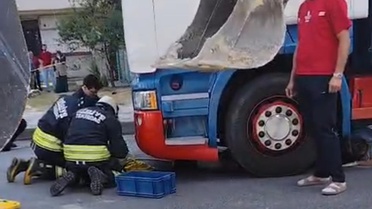 Tekirdağ Kapaklı'da TIR'ın altında kalan 76 yaşındaki kadın ağır yaralandı