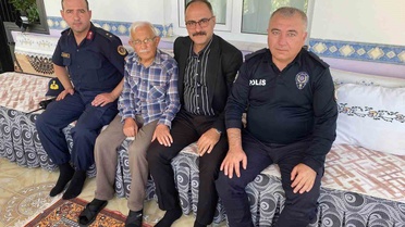 Tomarza Kaymakamı Selim Eser, Gaziler Günü'nde gazileri evlerinde ziyaret etti