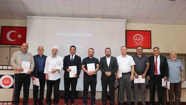 Sivas İl Müftüsü Limon, kurban bağışı rekorunda emeği geçen din görevlilerini kutladı
