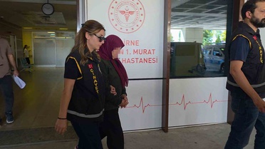 Edirne Keşan'da eşini öldürdüğü iddia edilen M.K. adliyeye sevk edildi