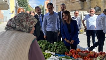 Taşcıer Niğde'de esnaf ve emekliyle konuştu, 'kime dokunsak bin ah işittik' dedi