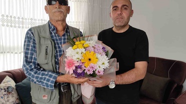 32 yıl önce iki gözünü ve bir bacağını kaybetti, 10 çocuğunu üniversiteye gönderdi