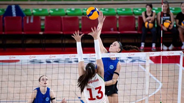 Aydın BBSK, hazırlık turnuvasının son maçında Karşıyaka'ya 3-0 yenildi