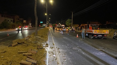 Aydın Nazilli'de kontrolden çıkan otomobildeki 2 yaralı hastaneye sevk edildi