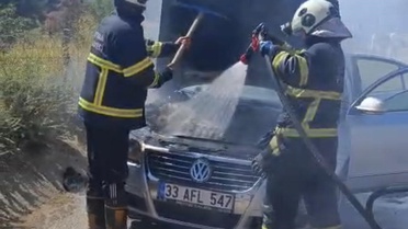 Batman-Beşiri karayolunda OSB yakınlarında otomobil alev aldı, itfaiye söndürdü