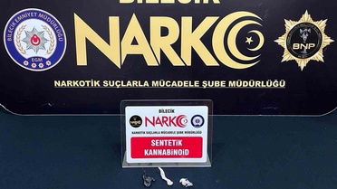 Bilecik'te narkotik ekipleri araç ve 3 şüpheli aramasında bonzai buldu