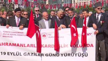 Bursa’da 19 Eylül Gaziler Günü’nde şehitler ve gaziler anıldı