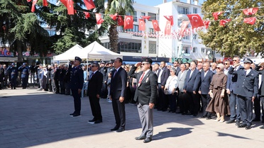 Çiftlikköy'de Gaziler Günü dolayısıyla tören düzenlendi