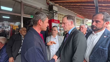 Fındık üreticisi, tüccarın 170 liradan aldığını YENİ Parti vekillerine anlattı