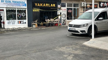 Eskişehir Çifteler'de kavgada ölen kişinin ağabeyi de dahil 2 şüpheli tutuklandı.