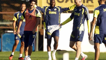 Fenerbahçe, Süper Lig 6. hafta Eyüpspor maçı hazırlığını tamamlayıp kampa girdi