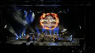 Gipsy Kings, Harbiye'de Tonino Baliardo öncülüğünde sahne aldı