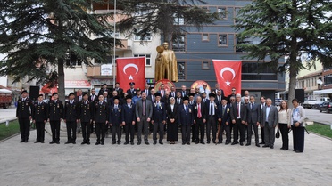 19 Eylül Gaziler Günü Gümüşhacıköy'de törenle kutlandı, anıta çelenk sunuldu
