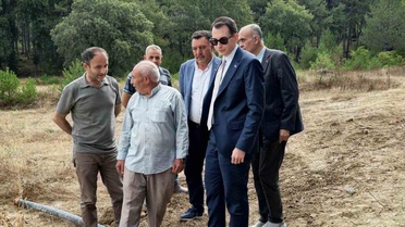 Hisarcık Kaymakamı Atam, Aşağı Yoncaağaç'ın su sondajını yerinde inceledi