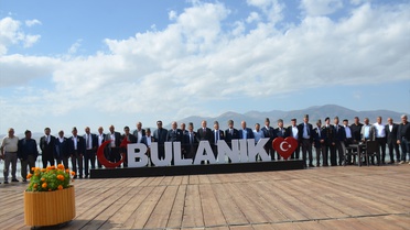 Muş Bulanık'ta Gaziler Günü töreni düzenlendi, gaziler onuruna kahvaltı verildi