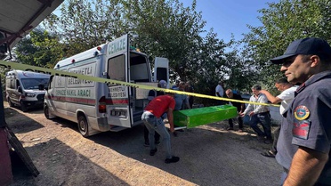 Osmaniye Sumbas Mehmetli'de baba, oğlunu tahra ile öldürdü, gelin ve torun yaralandı