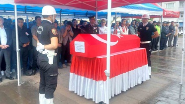 Şehit polis memuru ilk görev yeri Giresun’da son yolculuğuna uğurlandı