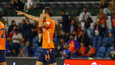 Başakşehir, Gençlerbirliği'ni 4-0 yenerken Shomurodov 2 golle 6'ya ulaştı