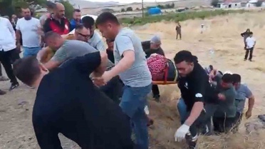 Aksaray Karaören'de çarpışan iki otomobil şarampole devrildi, 5 kişi yaralandı