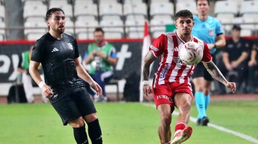 Van de Streek ve da Costa'nın golleriyle Antalyaspor, Vanspor FK'yı 3-0 mağlup etti
