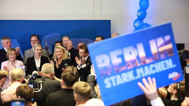 Berlin'de Sol Parti yüzde 25,8 ile, Mecklenburg'da AfD yüzde 37,1 ile birinci oldu