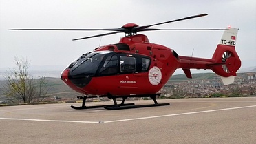 Beypazarı'nda evinde fenalaşan 71 yaşındaki kadın helikopterle Ankara'ya sevk edildi