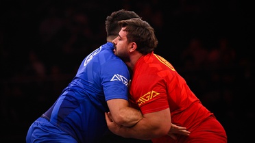 AIGA Global Grappling Serisi'nde Rıza Kayaalp, 130 kiloda Rumen rakibini 7-1 yendi