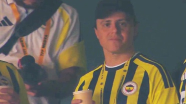 İstanbul'un Kralı Felipe Massa, Fenerbahçe tribünlerinde