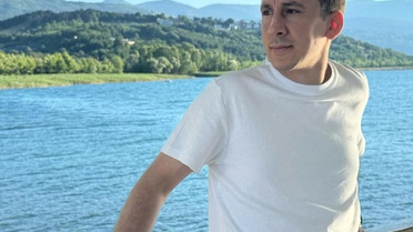 Kocaeli İzmit'te motosiklet sürücüsü rahatsızlanıp kaza yaptı, kurtarılamadı