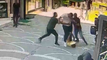 Geyve'deki kavgada güvenlik kamerası kayıtları ortaya çıktı, yaralanan mimar şikayetçi oldu