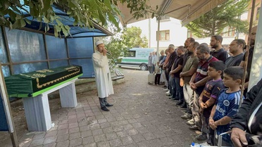 Genç atıcı Burhan Yusuf Çizmecioğlu apartmanın çatısından düşerek hayatını kaybetti