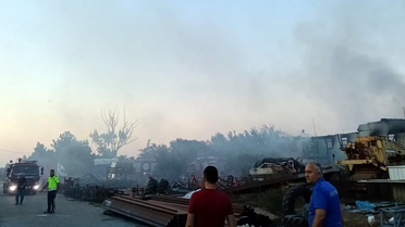 Tekirdağ Muratlı'da geri dönüşüm yangını 2 saatlik müdahaleyle kontrol altına alındı