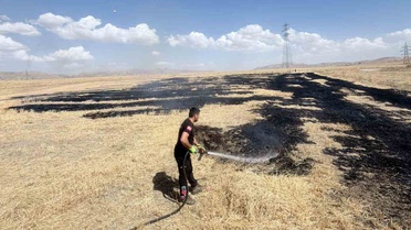 Van Tuşba'da Şemsibey Mahallesi'ndeki örtü üstü yangını itfaiye söndürdü