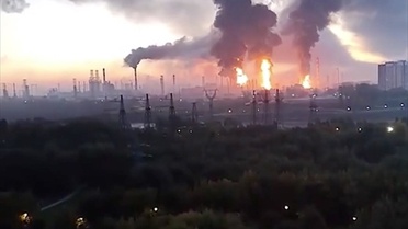 Zelenskiy, Moskova ve Voronej'de petrol ve lojistik tesislerini vurduklarını bildirdi