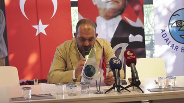 Adalar Belediye Meclisi'nde başkan vekilliği seçimi 23 Eylül Çarşamba'ya ertelendi