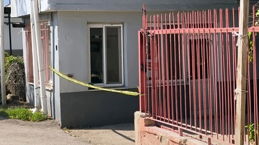 Adana Sarıçam'da iş yeri sahibi Cevdet Abay kasığından vurulmuş halde ölü bulundu