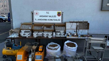 Aksaray'da tütün operasyonunda 5 gözaltı, 2,1 milyon liralık malzeme ele geçirildi