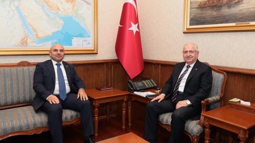 Azerbaycan'ın Ankara Büyükelçisi Aslanov, Milli Savunma Bakanı Güler ile bir araya geldi
