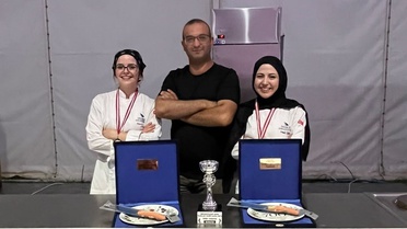 Düzce Üniversitesi öğrencileri Bursa'da kapalı kutu yarışmasında gümüş madalya aldı