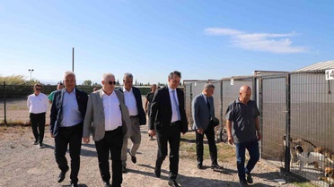 Edremit Kaymakamı Engin, Çıkrıkçı Sokak Hayvanları Merkezi'nde inceleme yaptı