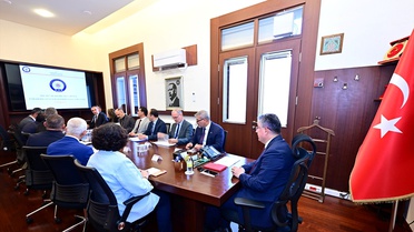 Eskişehir'de Vali Yılmaz üniversite güvenliği için kurumlardan hazırlık istedi
