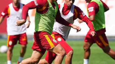 Galatasaray, Kasımpaşa maçı hazırlıklarını Kemerburgaz'da çift kale maçla sürdürdü